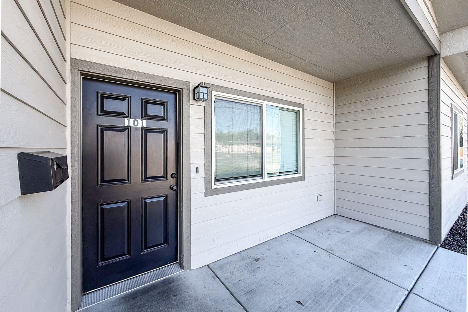 Richland Townhome: 701 Symons Street