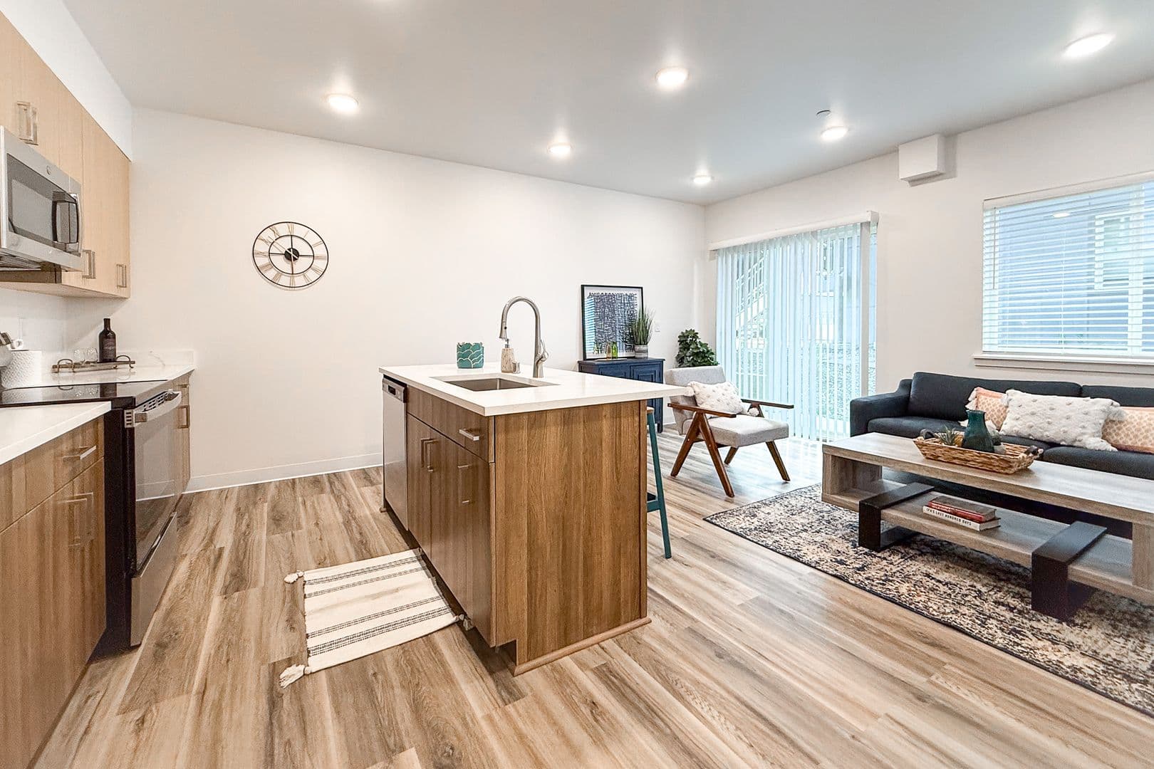 Kennewick Apartment: 3605 S Zintel Way