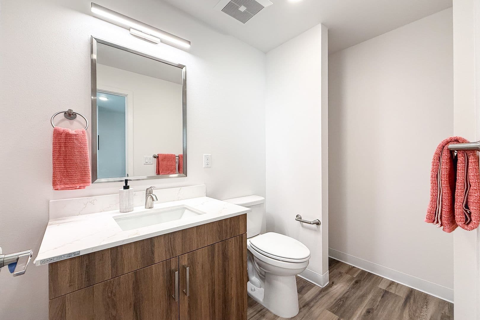 Kennewick Apartment: 3605 S Zintel Way