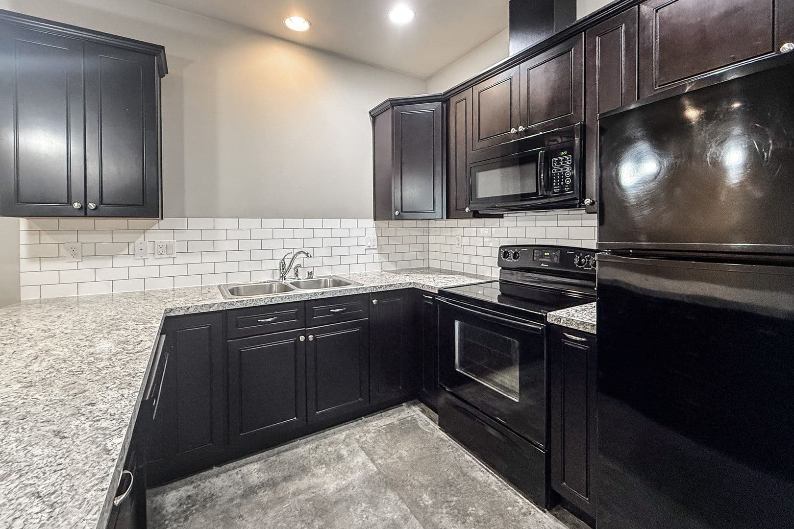 Richland Townhome: 701 Symons Street