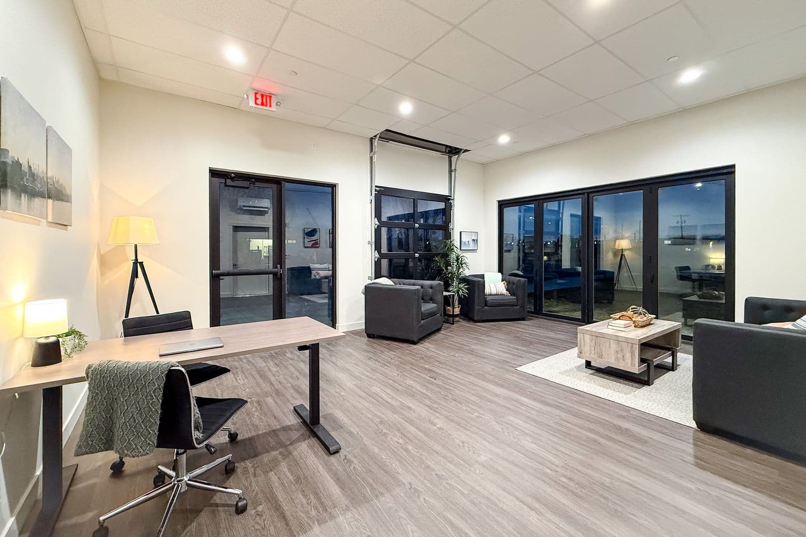 Kennewick Townhome: 212 N Elm St