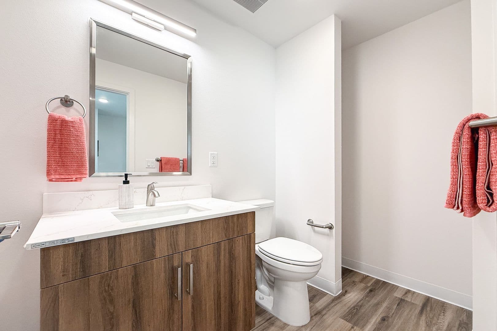 Kennewick Apartment: 3605 S Zintel Way