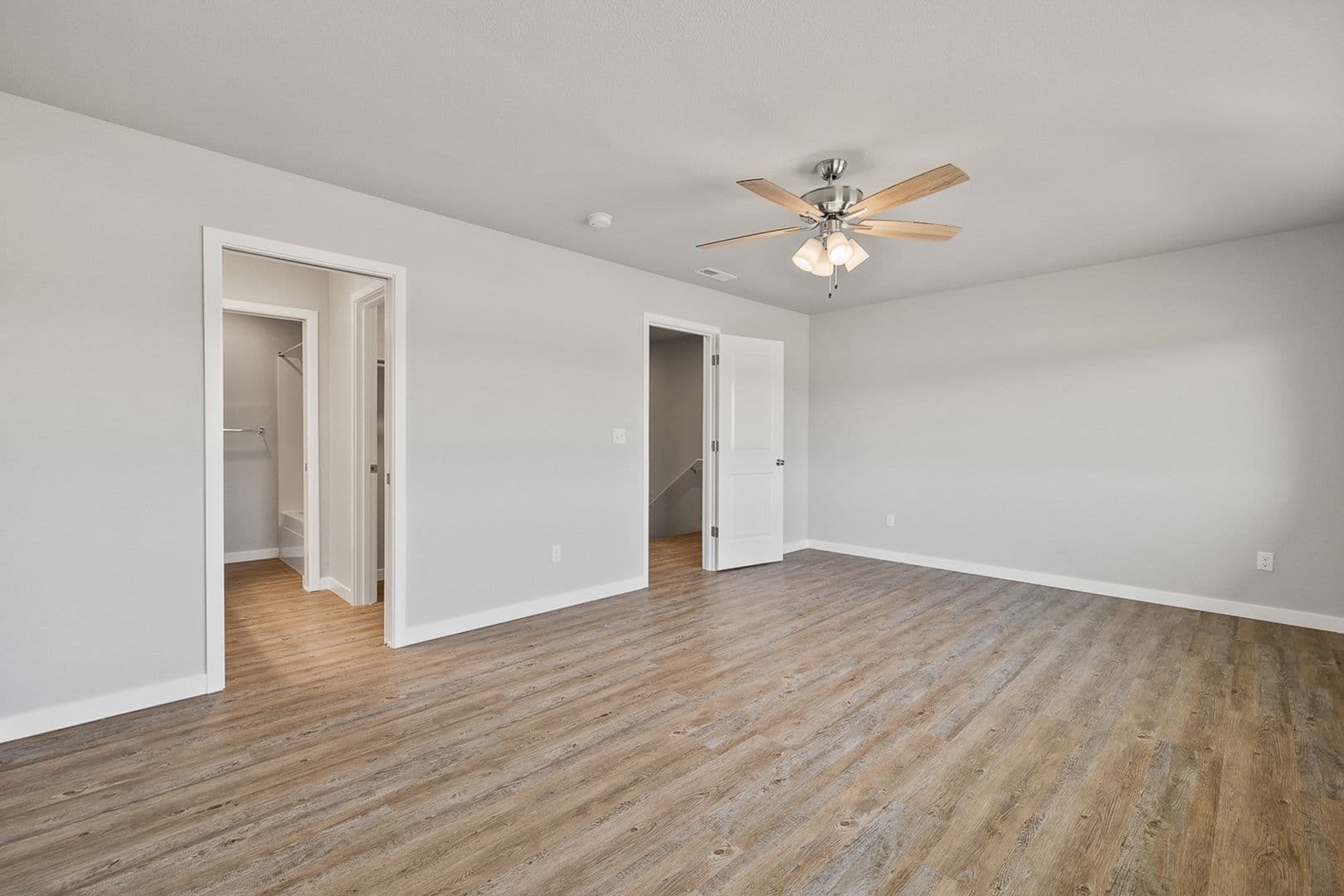 Kennewick Townhome: 911 W Entiat Ave