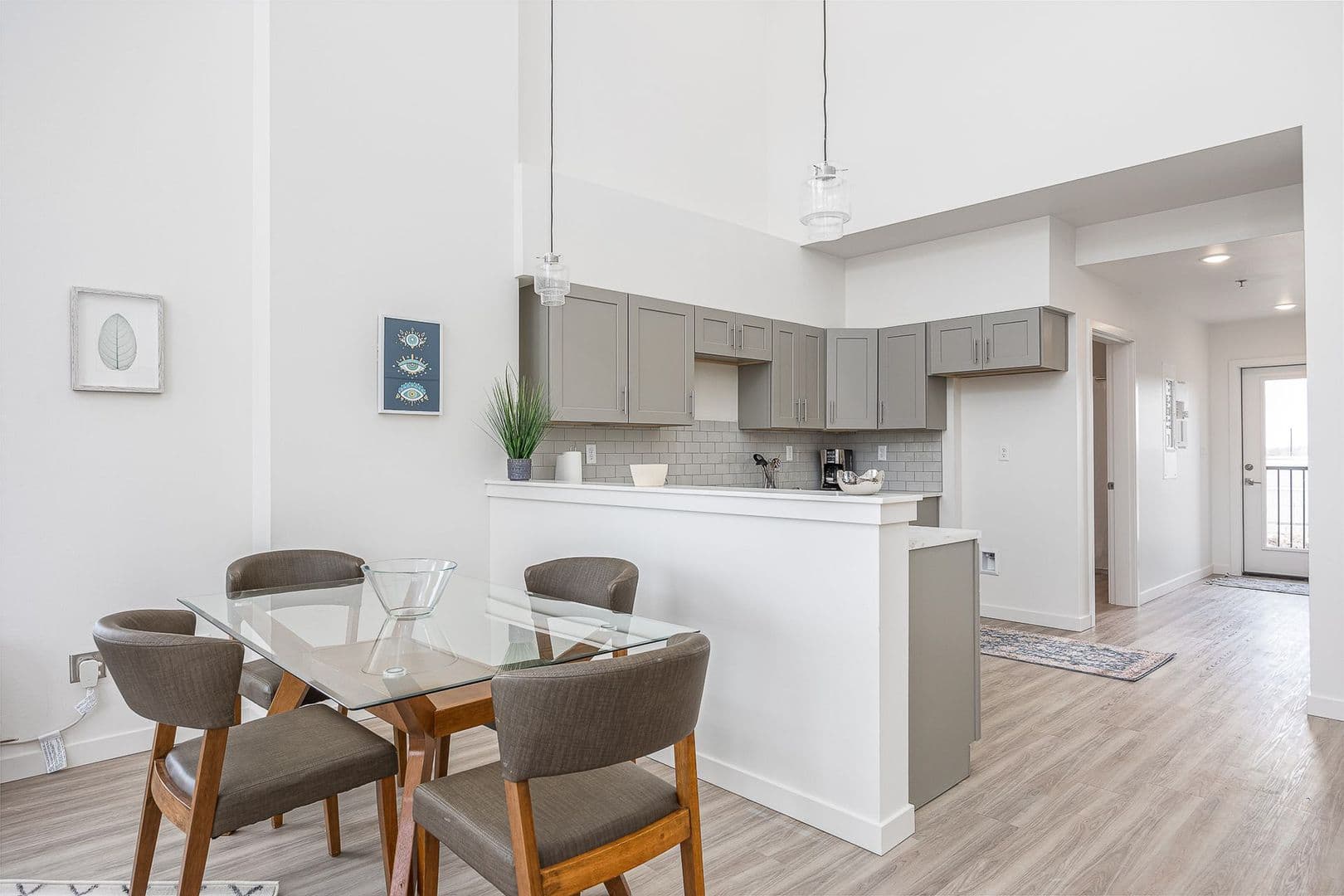 Richland Apartment: 1148 - 1156 Columbia Park Trail