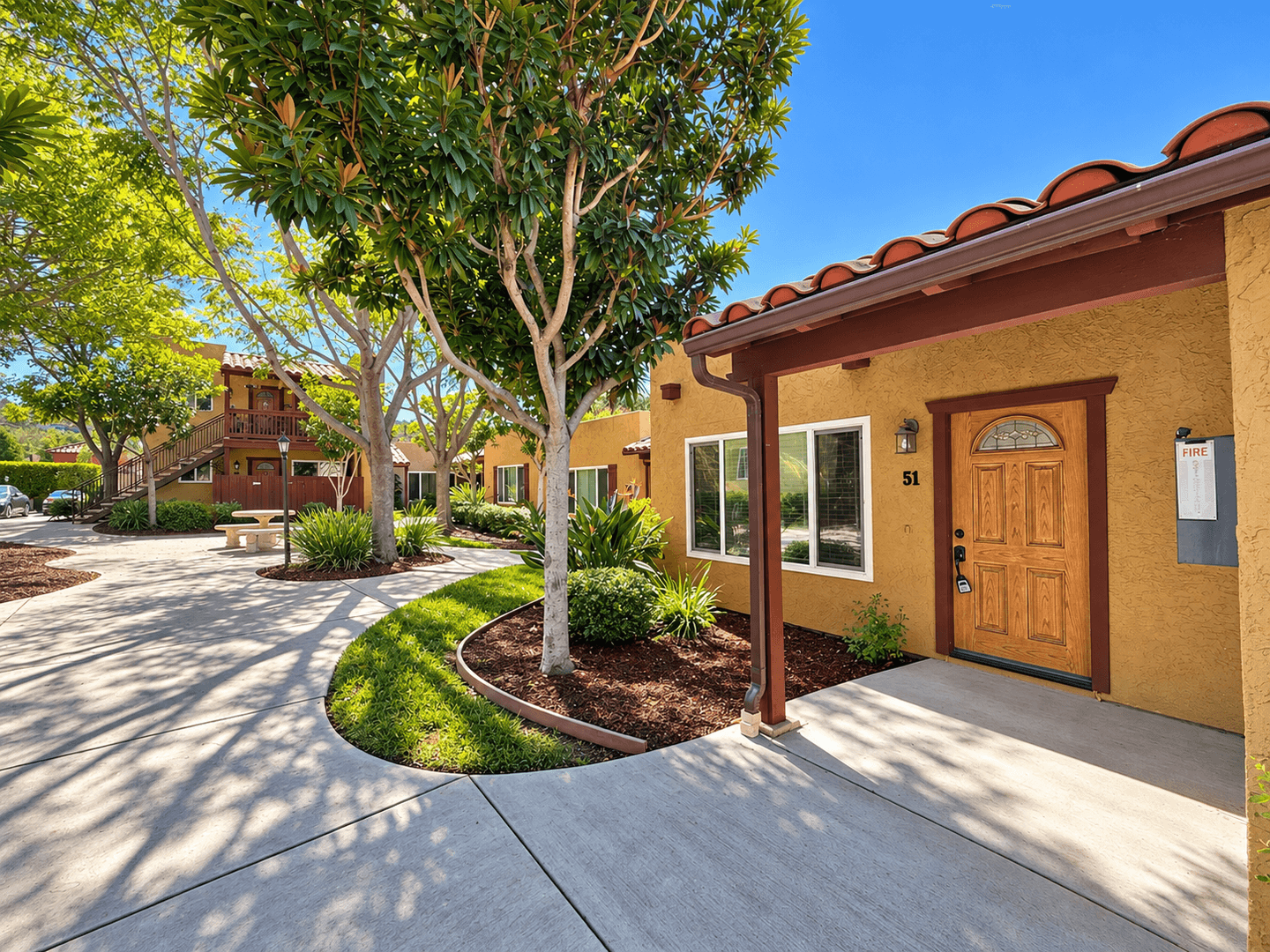 El  Cajon Apartment: 1000 Estes St