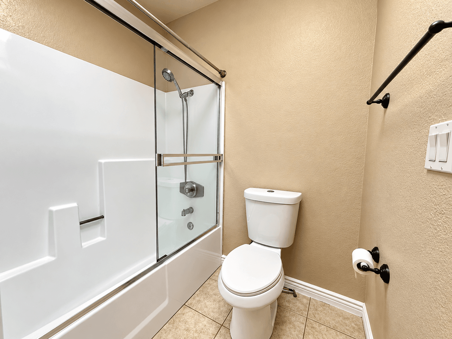 El  Cajon Apartment: 1000 Estes St