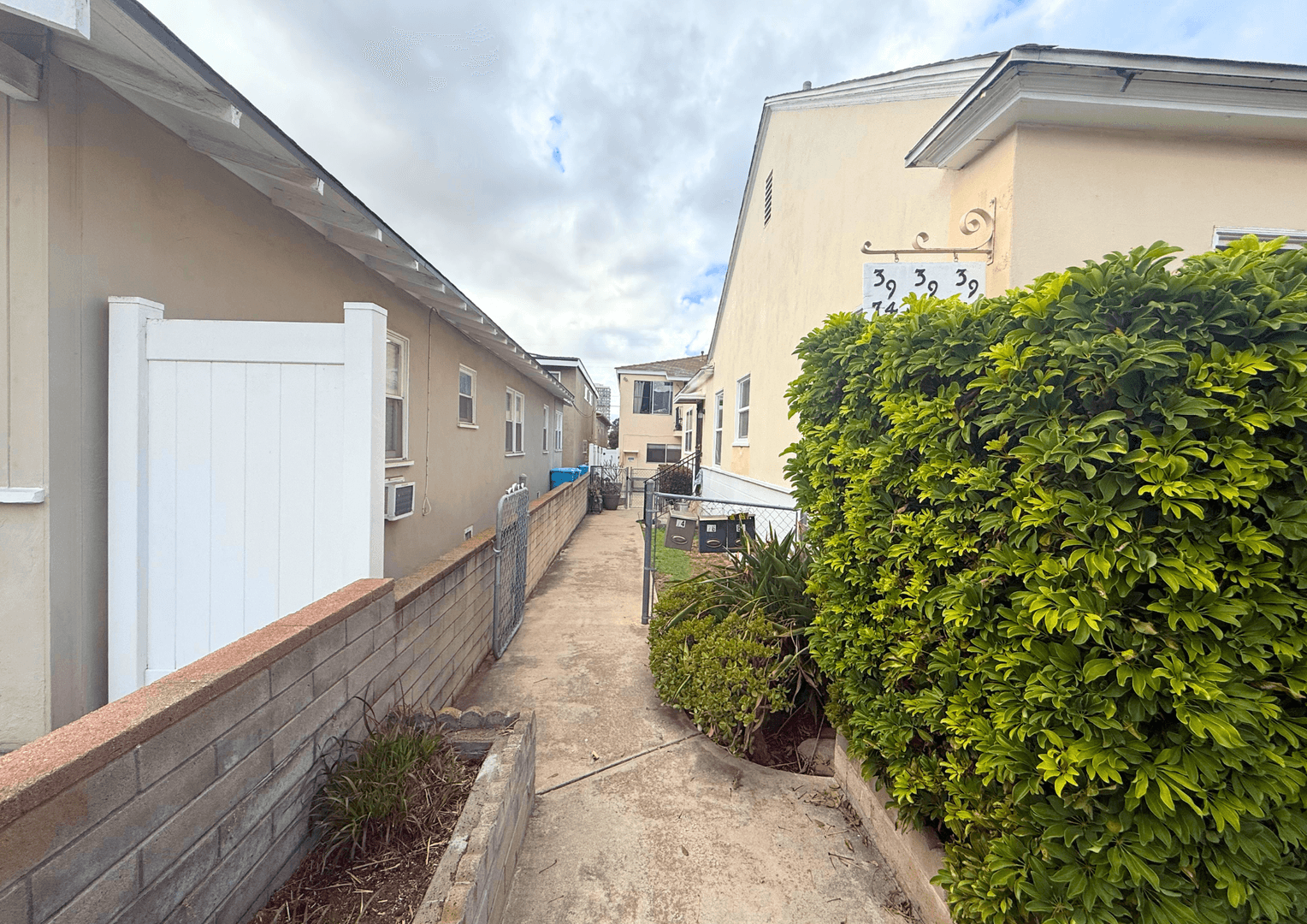 San Diego Apartment: 3974-80 Louisiana St
