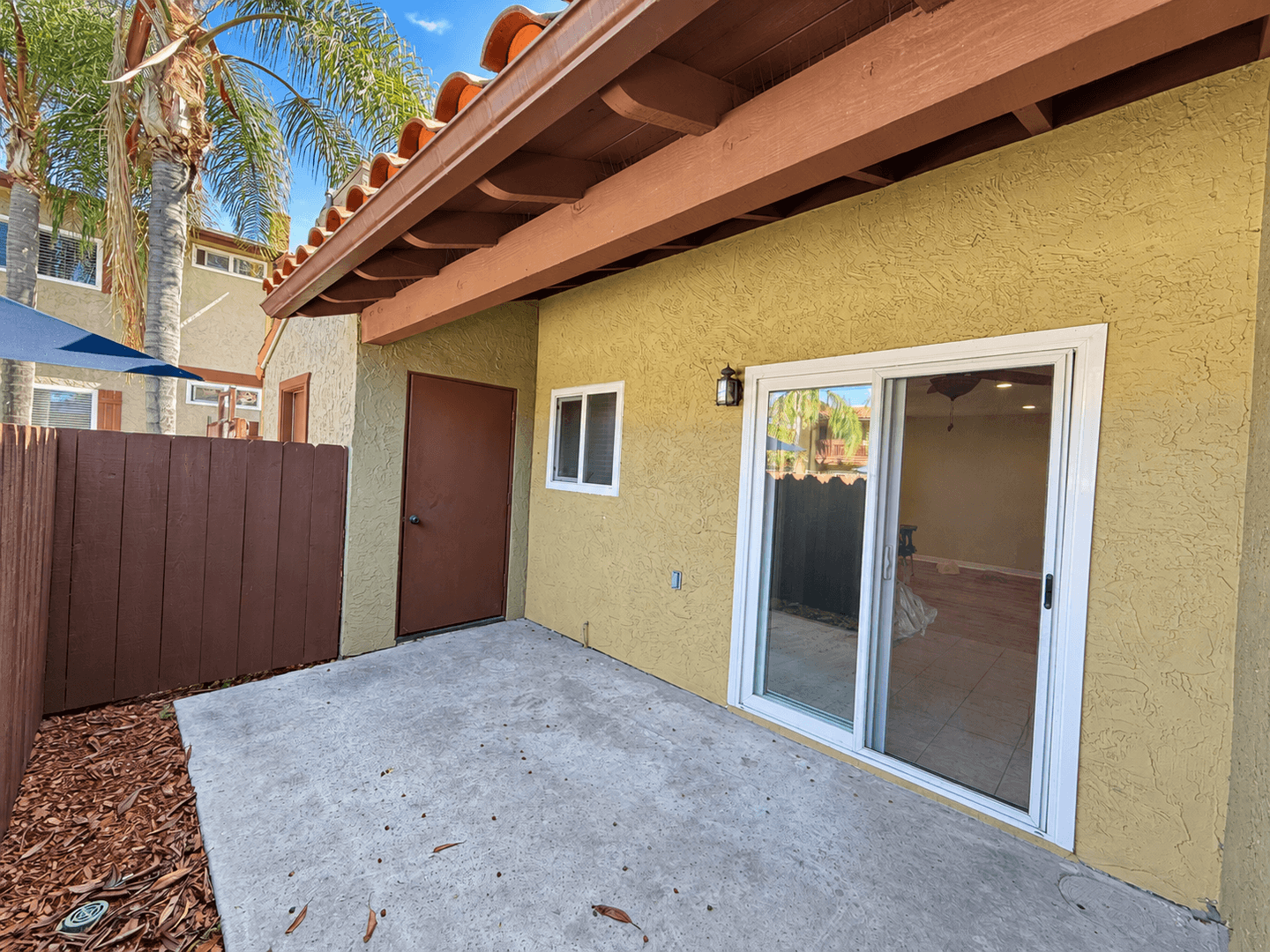 El  Cajon Apartment: 1000 Estes St