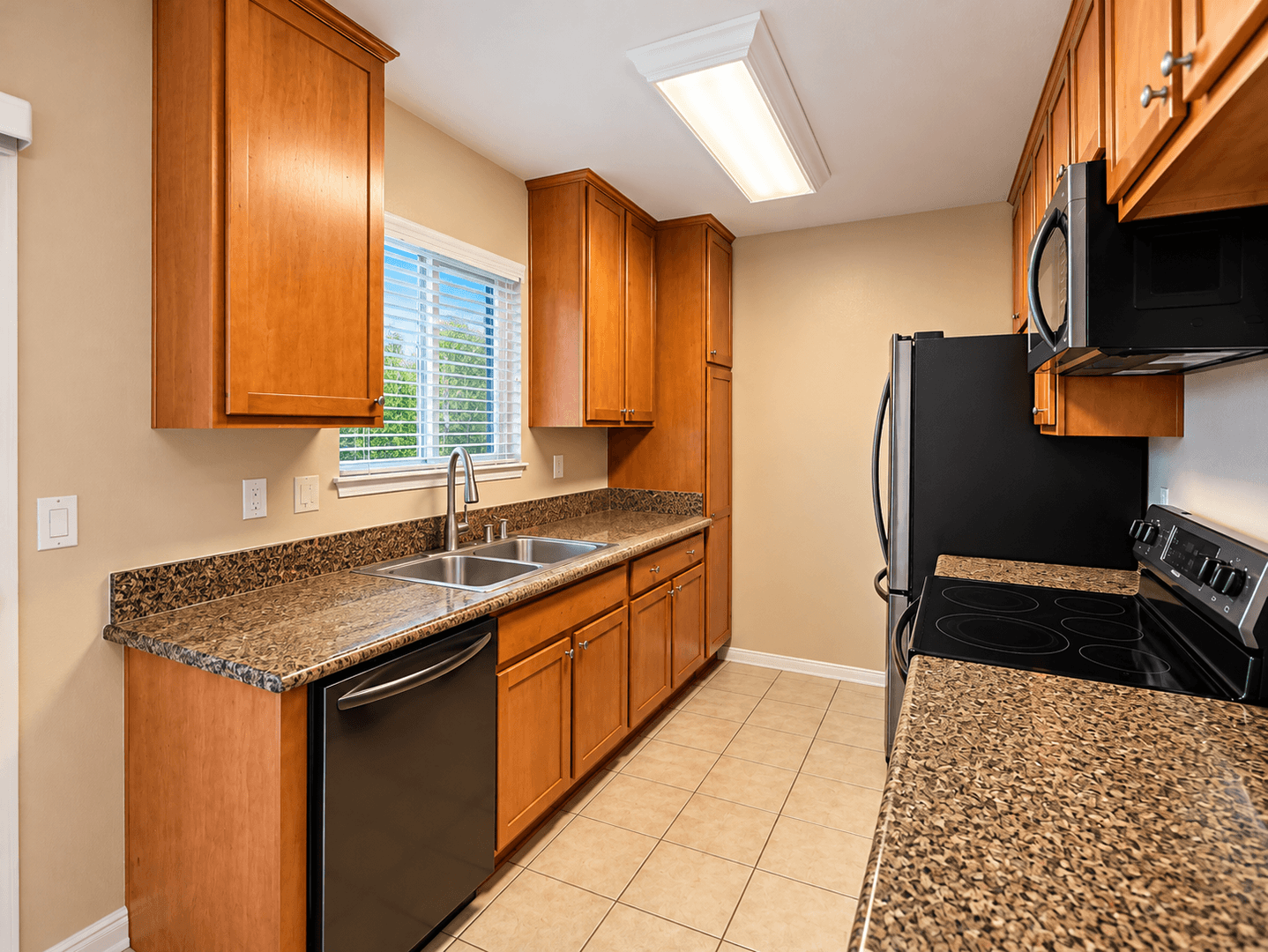 El  Cajon Apartment: 1000 Estes St