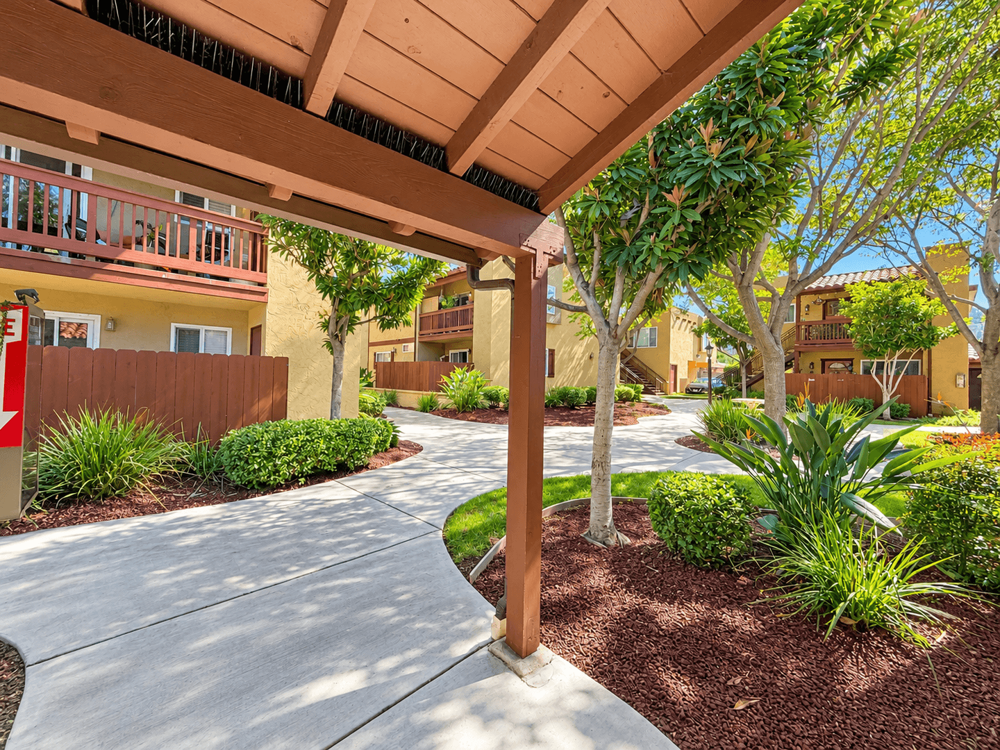 El  Cajon Apartment: 1000 Estes St