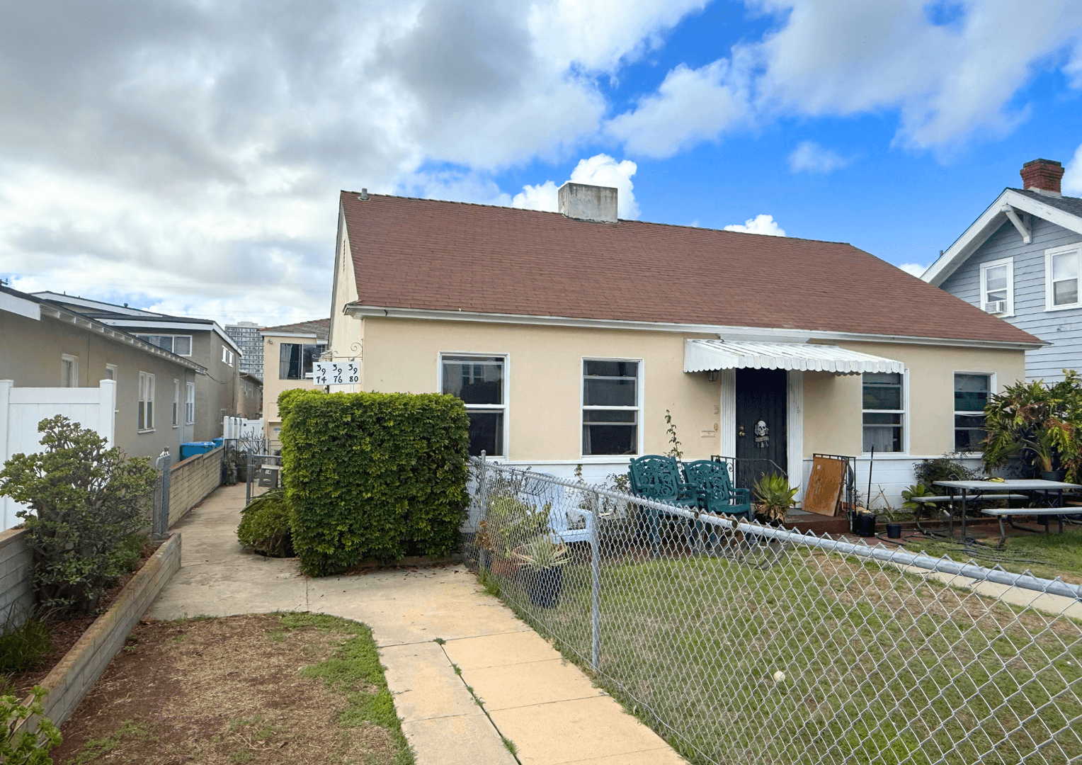 San Diego Apartment: 3974-80 Louisiana St