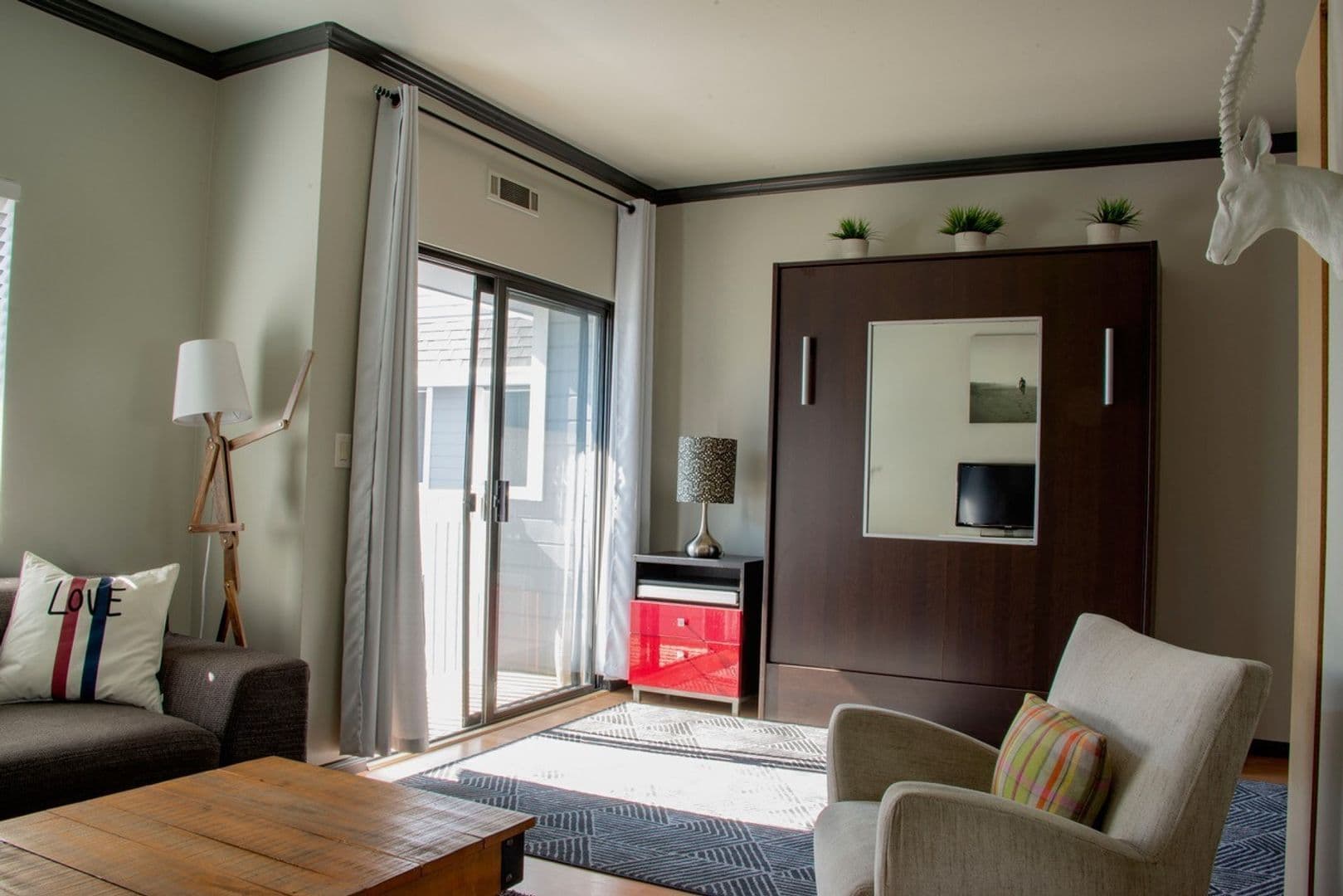 San Diego Apartment: 3760 Florida St