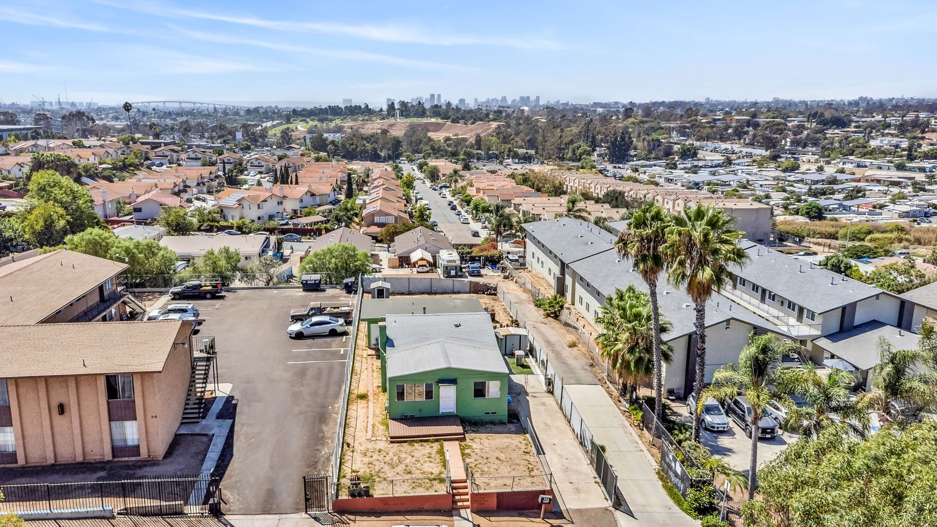 San Diego House: 222 Willie James Jones Ave
