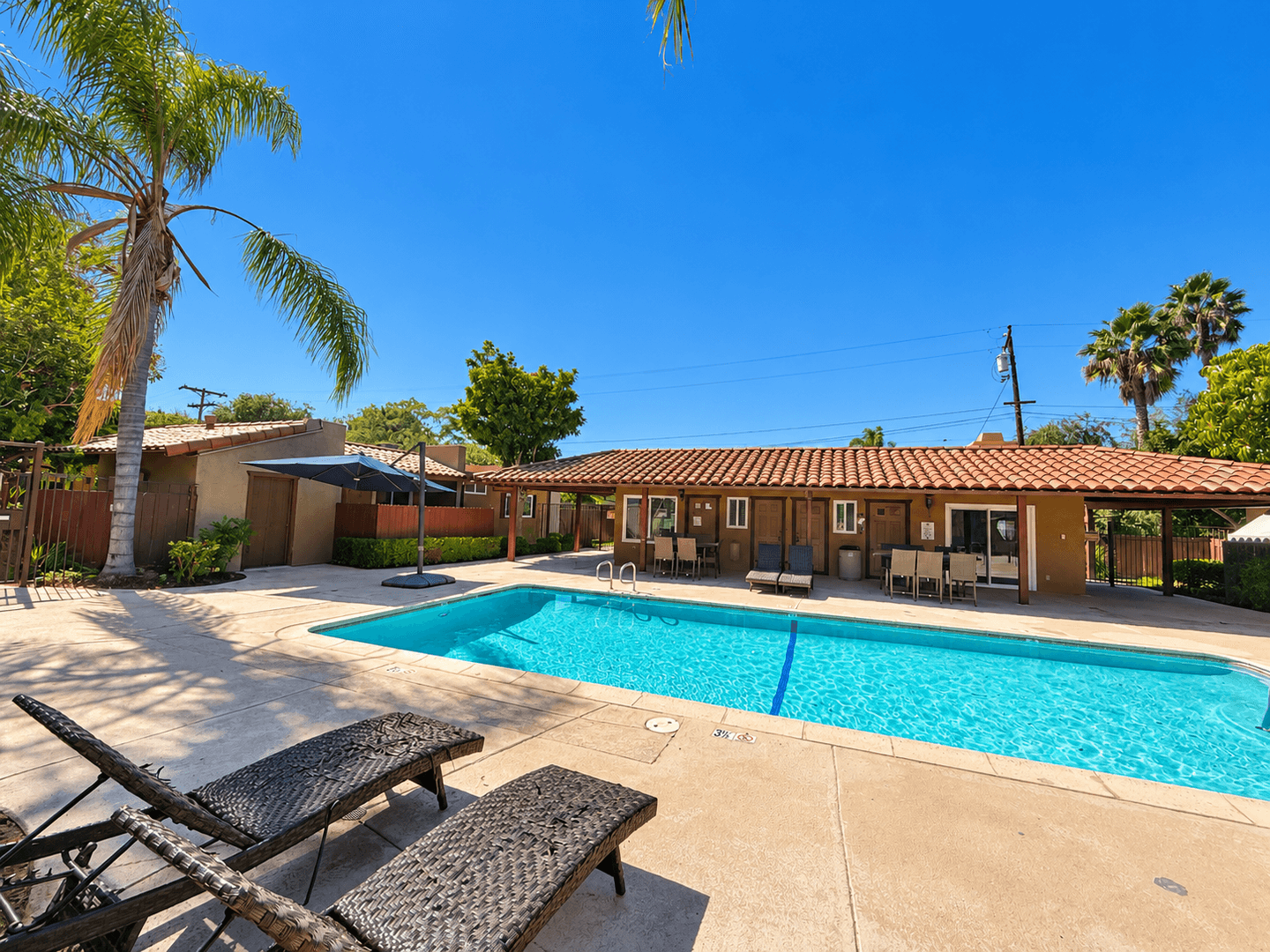 El  Cajon Apartment: 1000 Estes St
