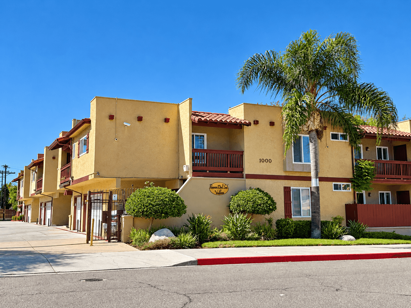 El  Cajon Apartment: 1000 Estes St