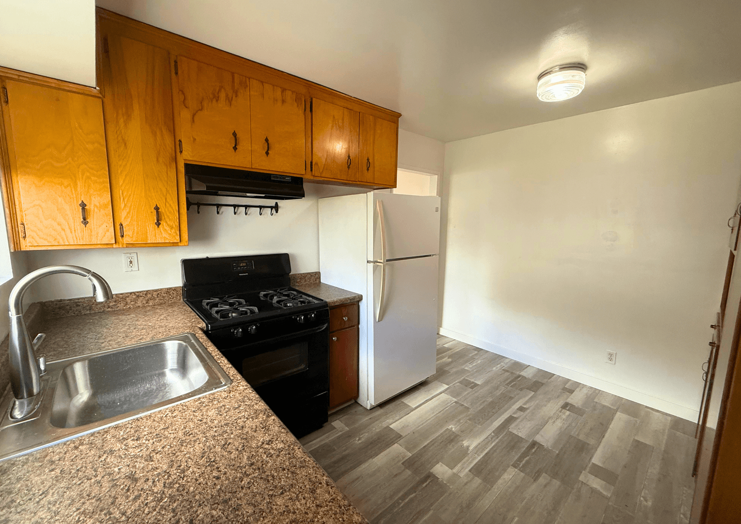 San Diego Apartment: 3974-80 Louisiana St