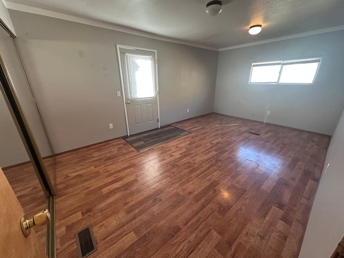 Pendleton House: 2615 NE Lindell Ln