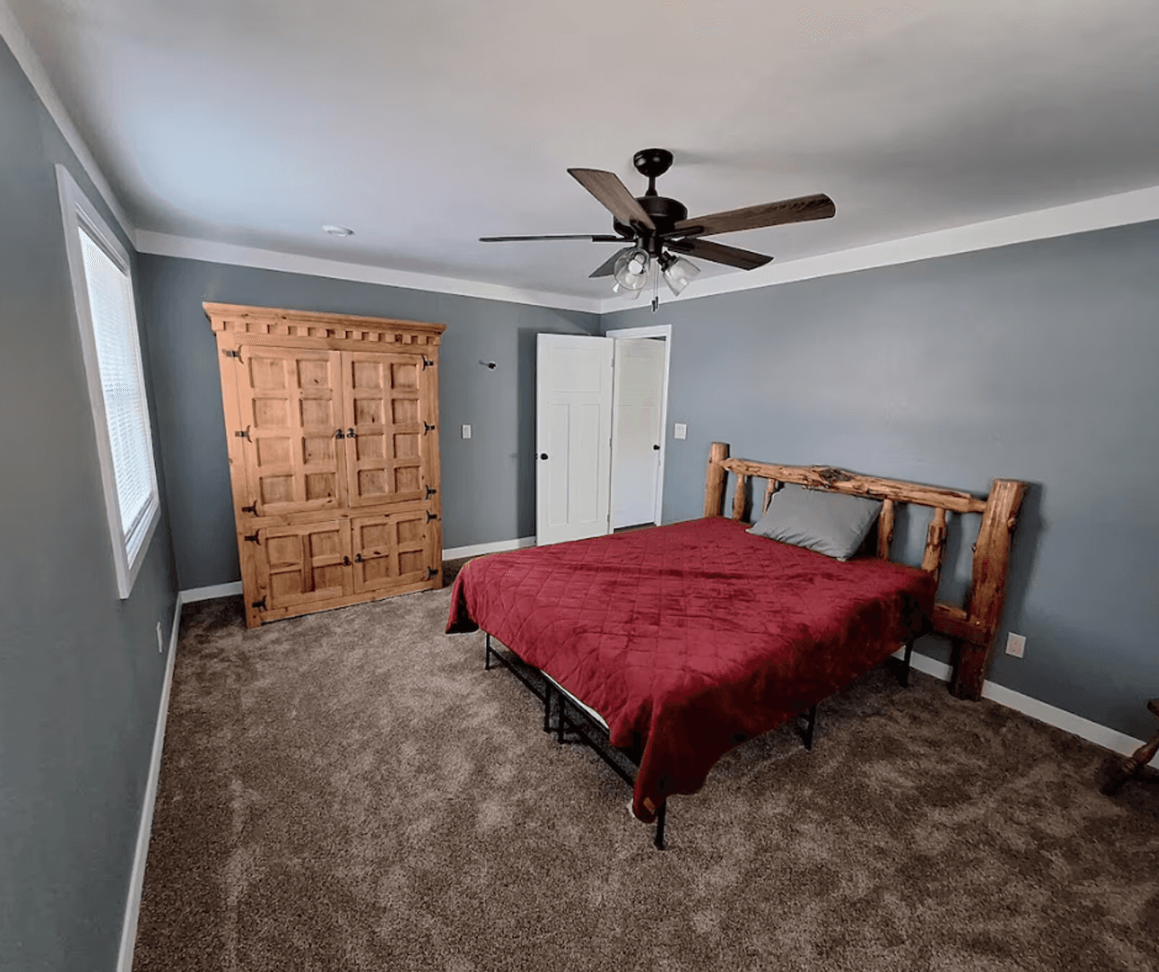 Pendleton House: 211 SE 16th St