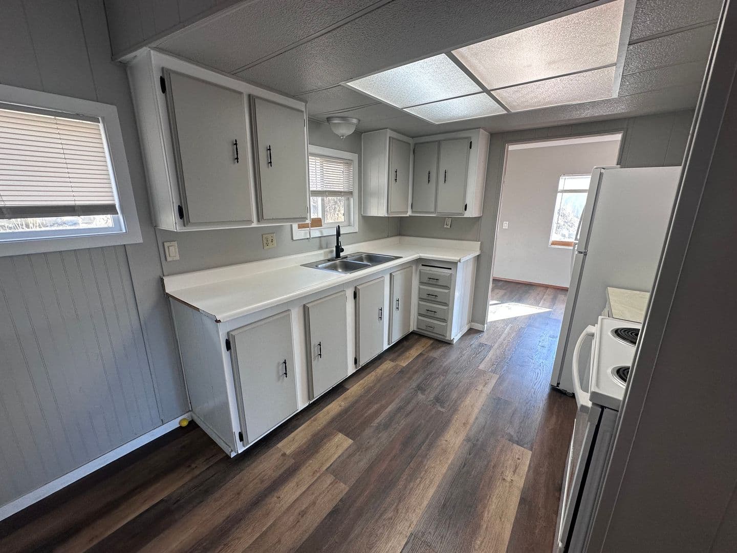 Pendleton House: 2615 NE Lindell Ln