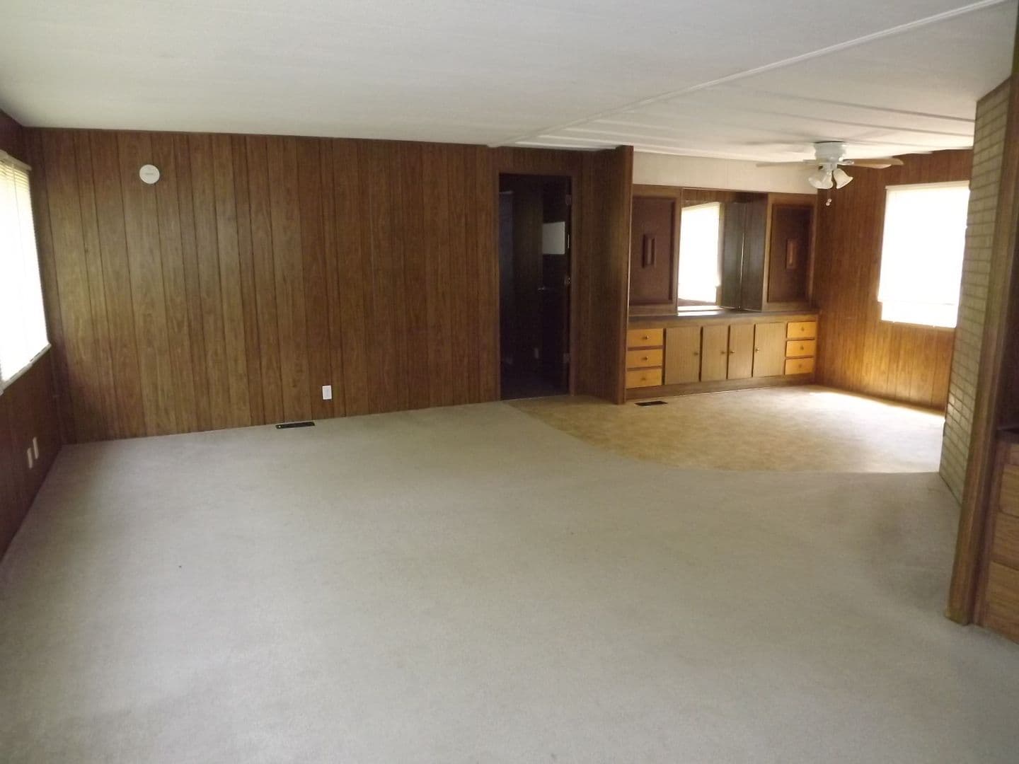 Athena House: 353 S 3rd St #04