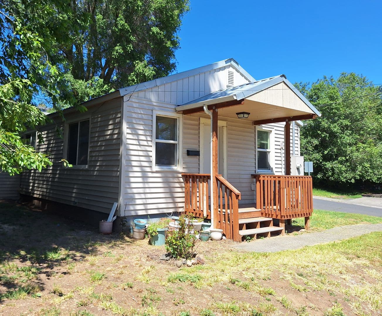 Pendleton House: 403 NW 14th