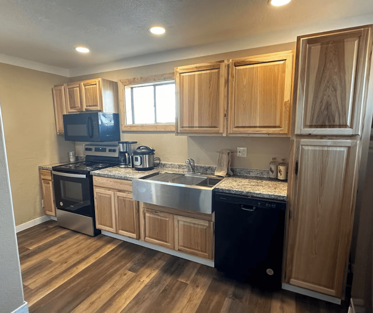 Pendleton House: 211 SE 16th St