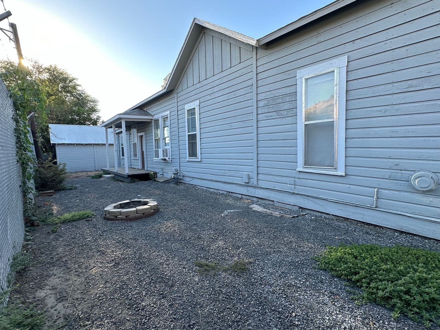Pendleton House: 614 SE Emigrant