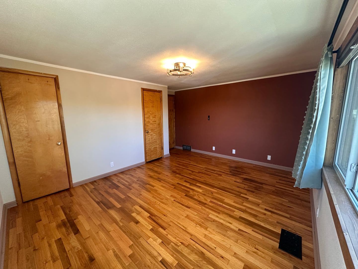 Pendleton House: 513 SE 12th Drive