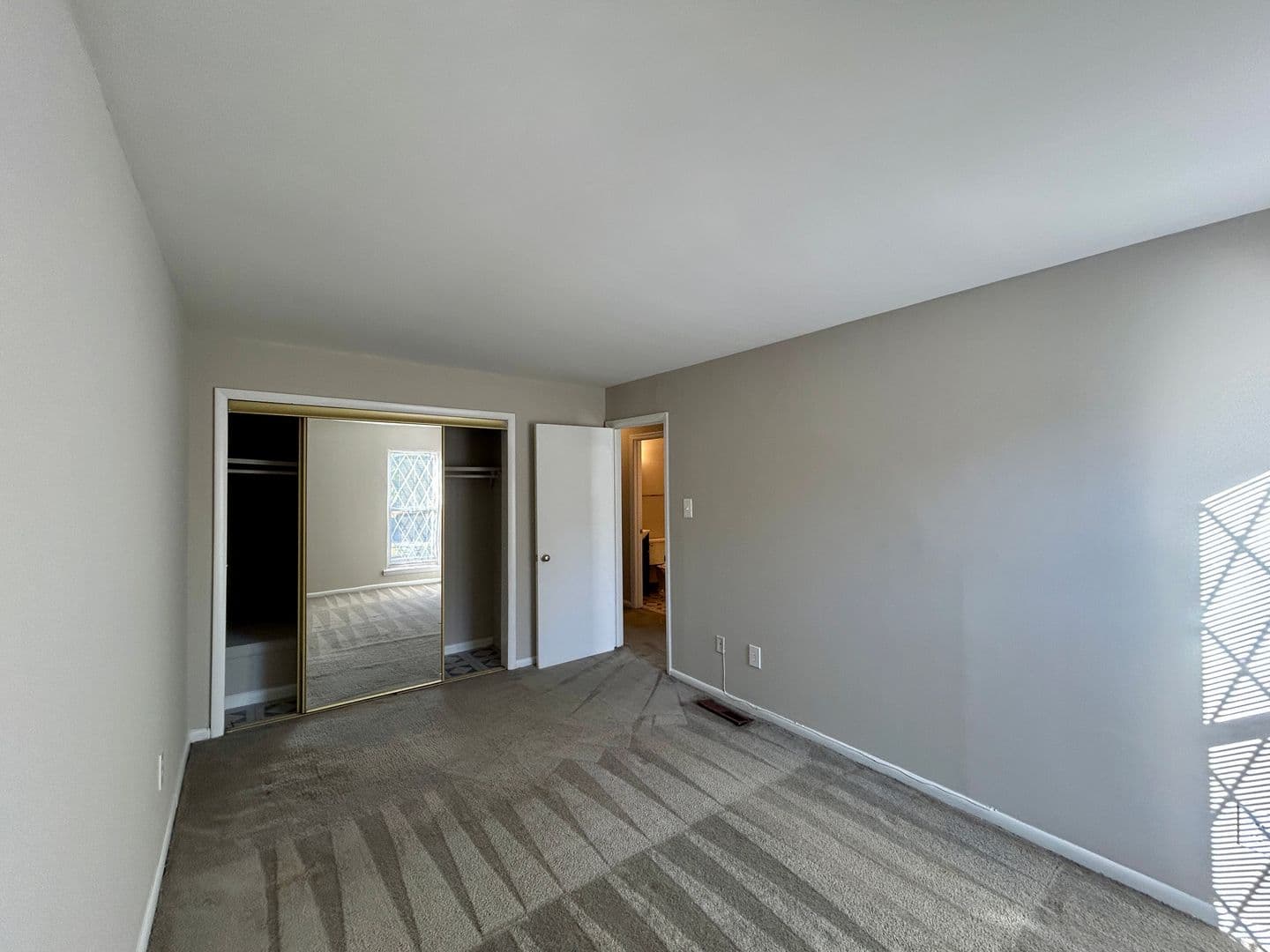 Richmond Apartment: 3510 Chamberlayne Ave