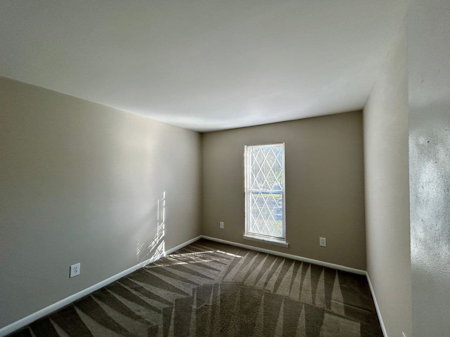 Richmond Apartment: 3510 Chamberlayne Ave