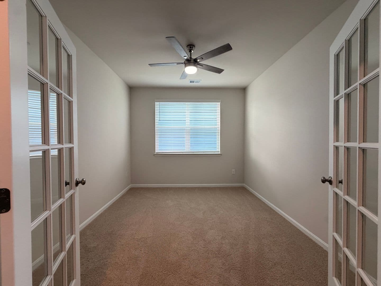 Millville House: 15118 Willow Wood Court