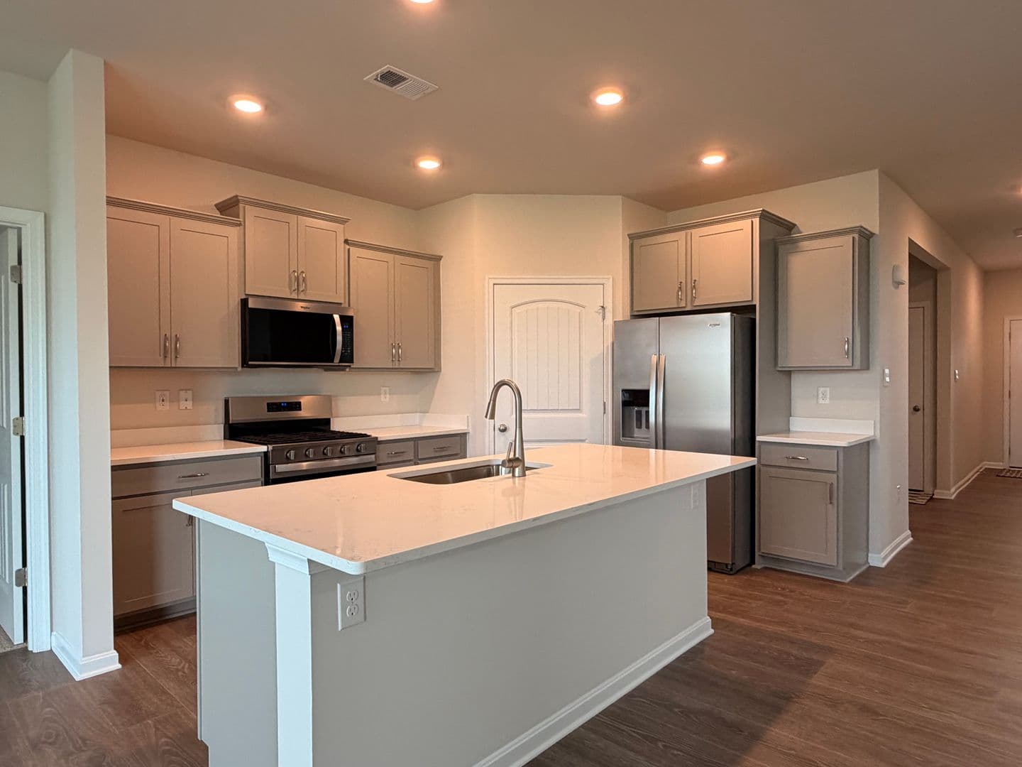 Millville House: 15118 Willow Wood Court
