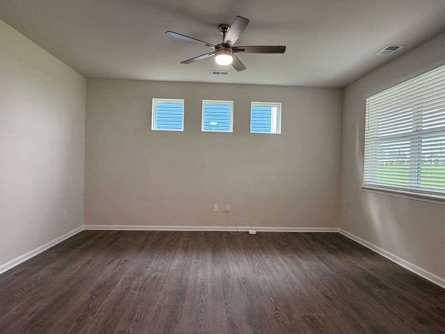 Millville House: 15118 Willow Wood Court