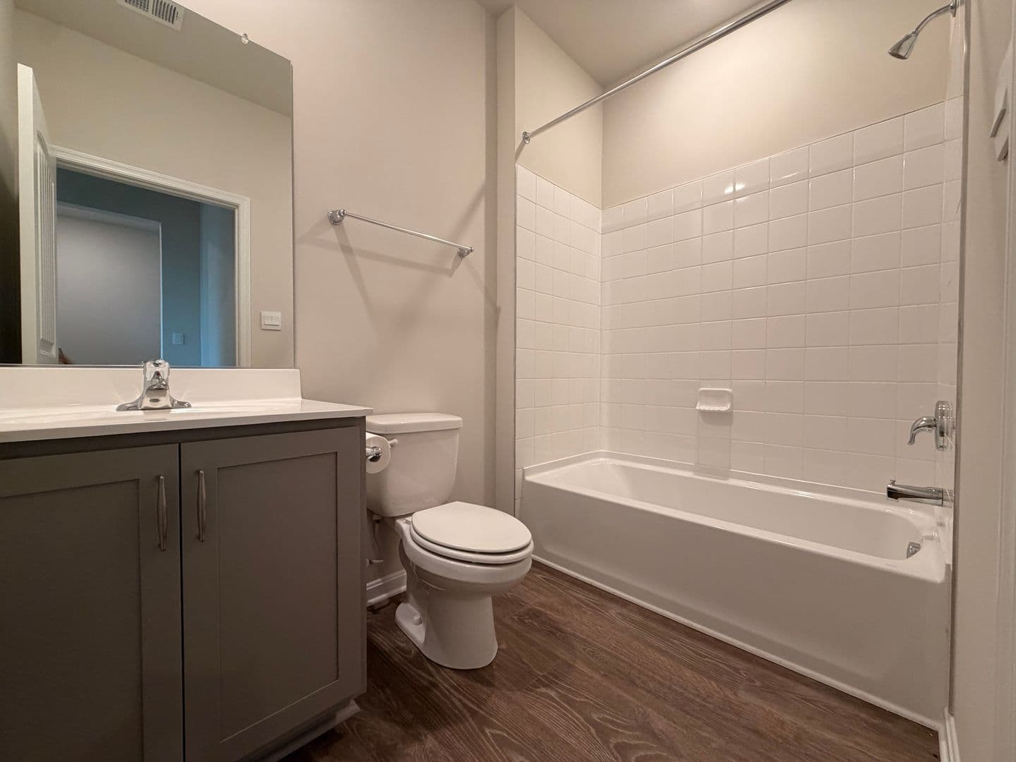 Millville House: 15118 Willow Wood Court