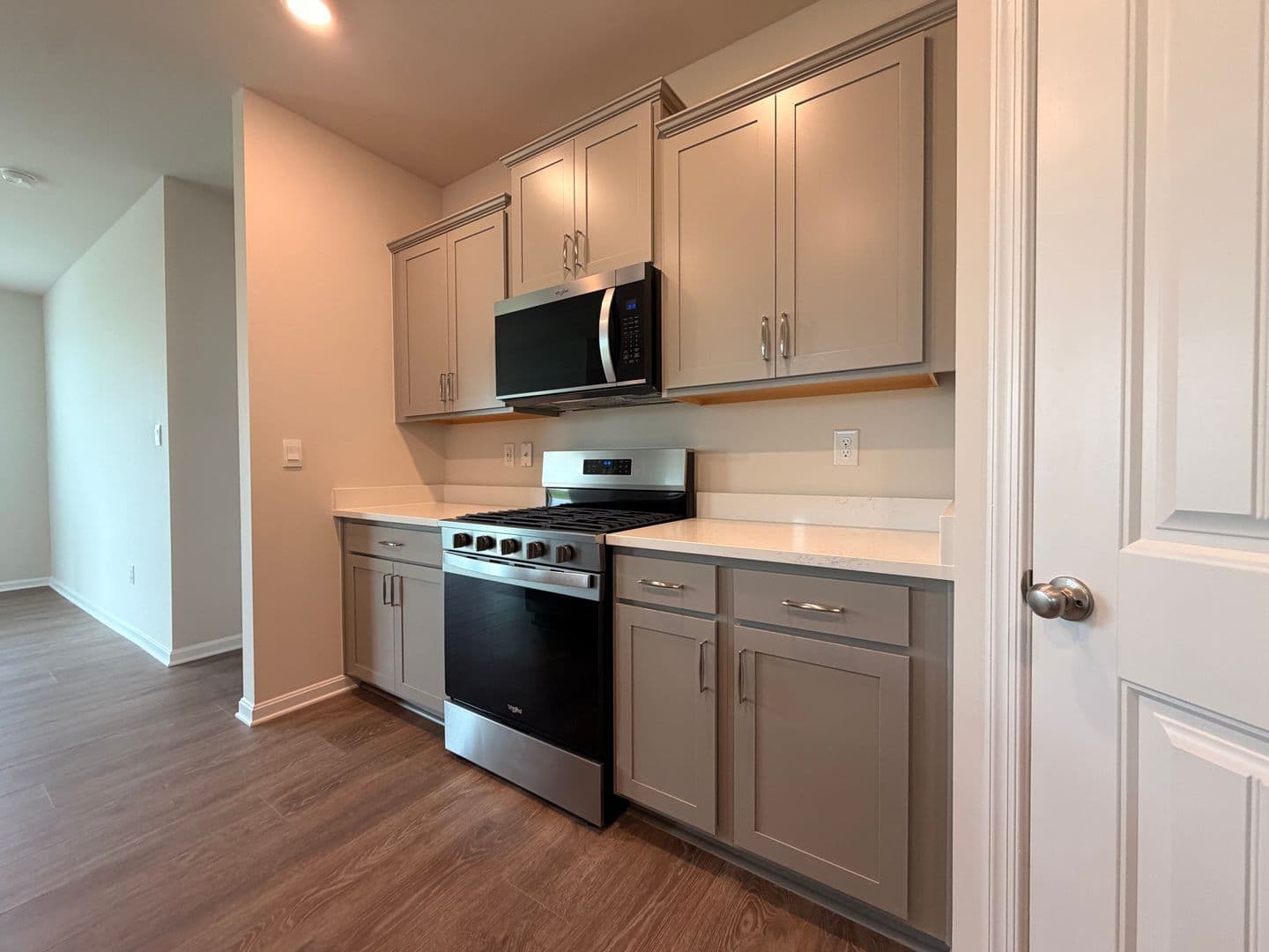 Millville House: 15118 Willow Wood Court