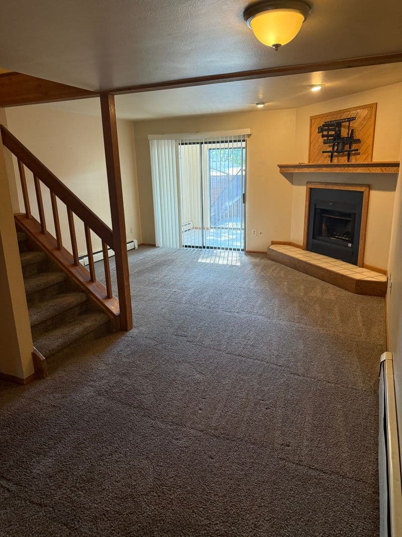 Boulder House: 3131 Bell Dr