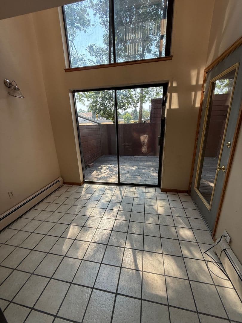 Boulder House: 3131 Bell Dr
