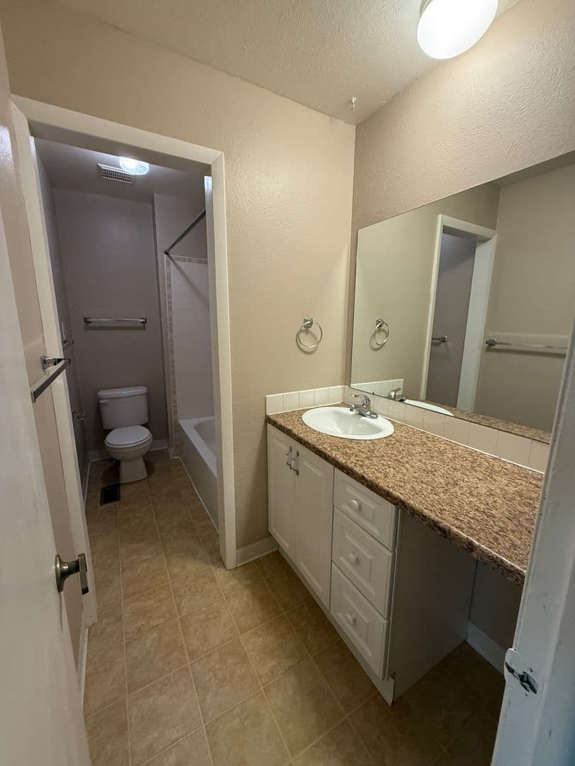 Boulder House: 4237 Monroe #B