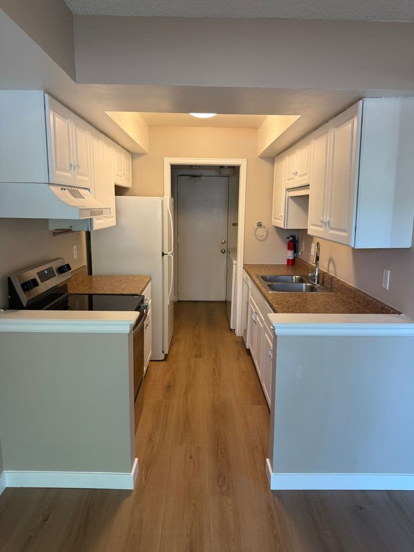 Boulder House: 4237 Monroe #B