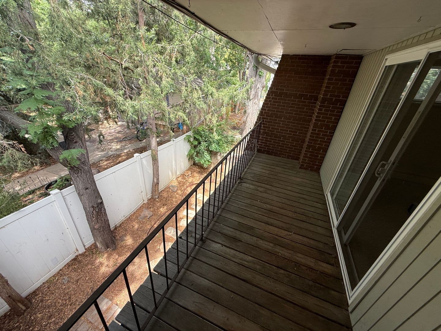 Boulder Apartment: 1535 Pine St