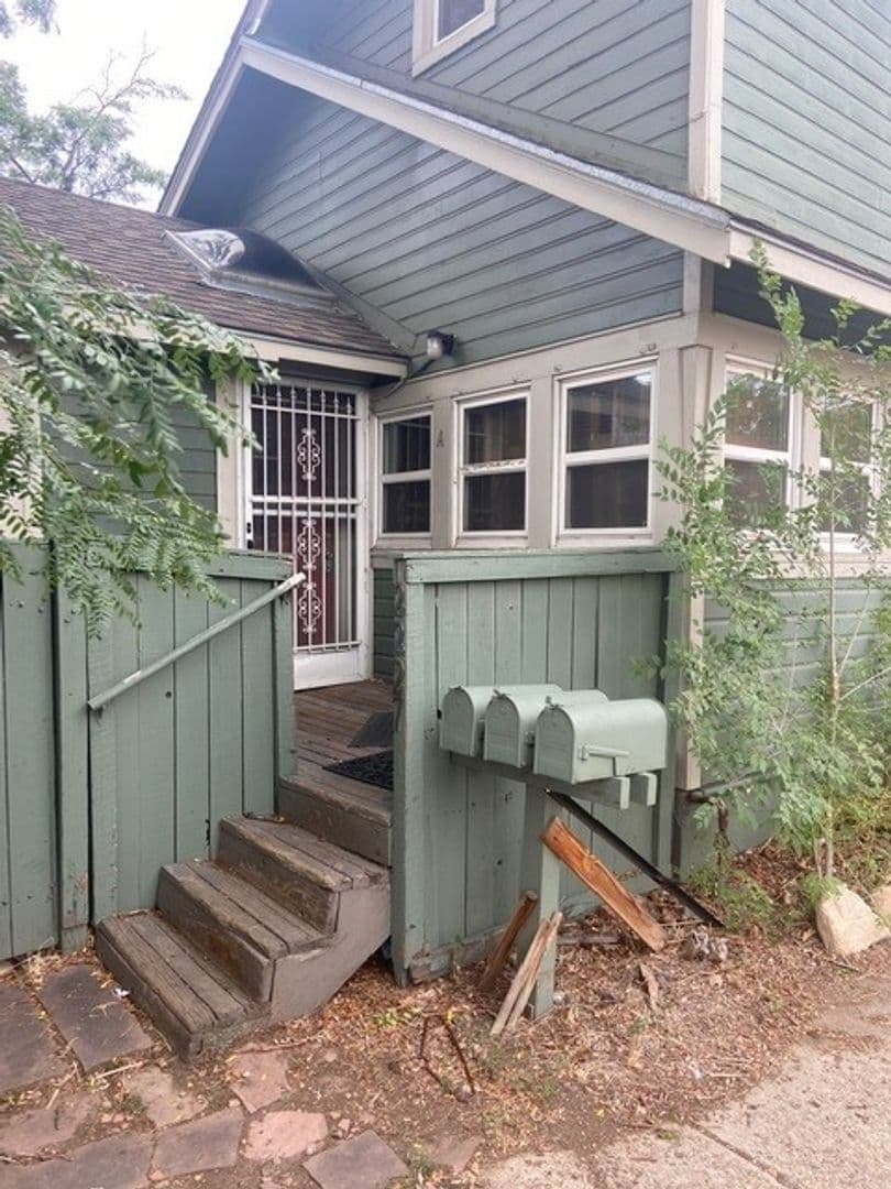 Boulder Apartment: 2227 Arapahoe Ave