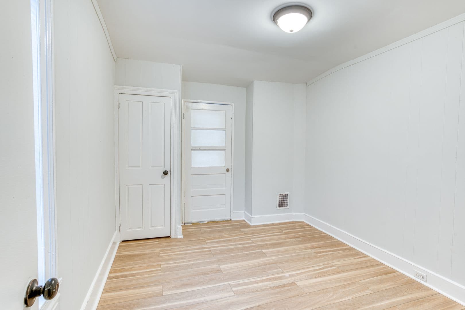 Haddonfield Apartment: 75-77 Ellis Street