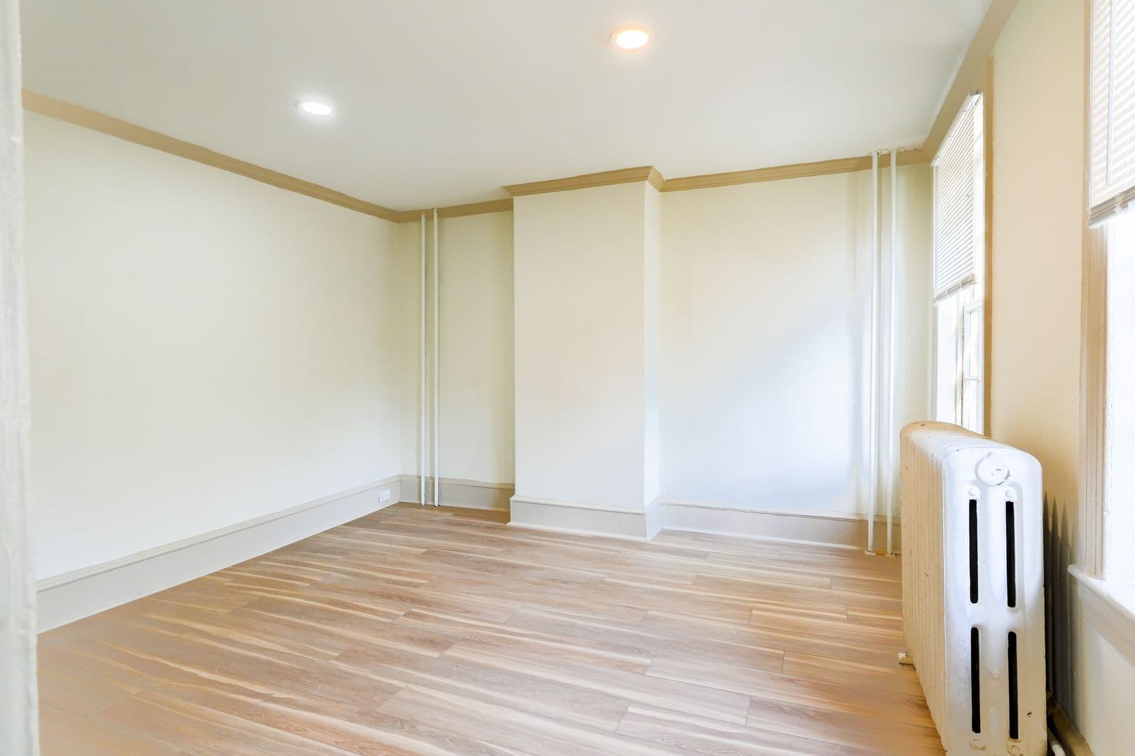 Haddonfield Apartment: 307 Kings Highway East
