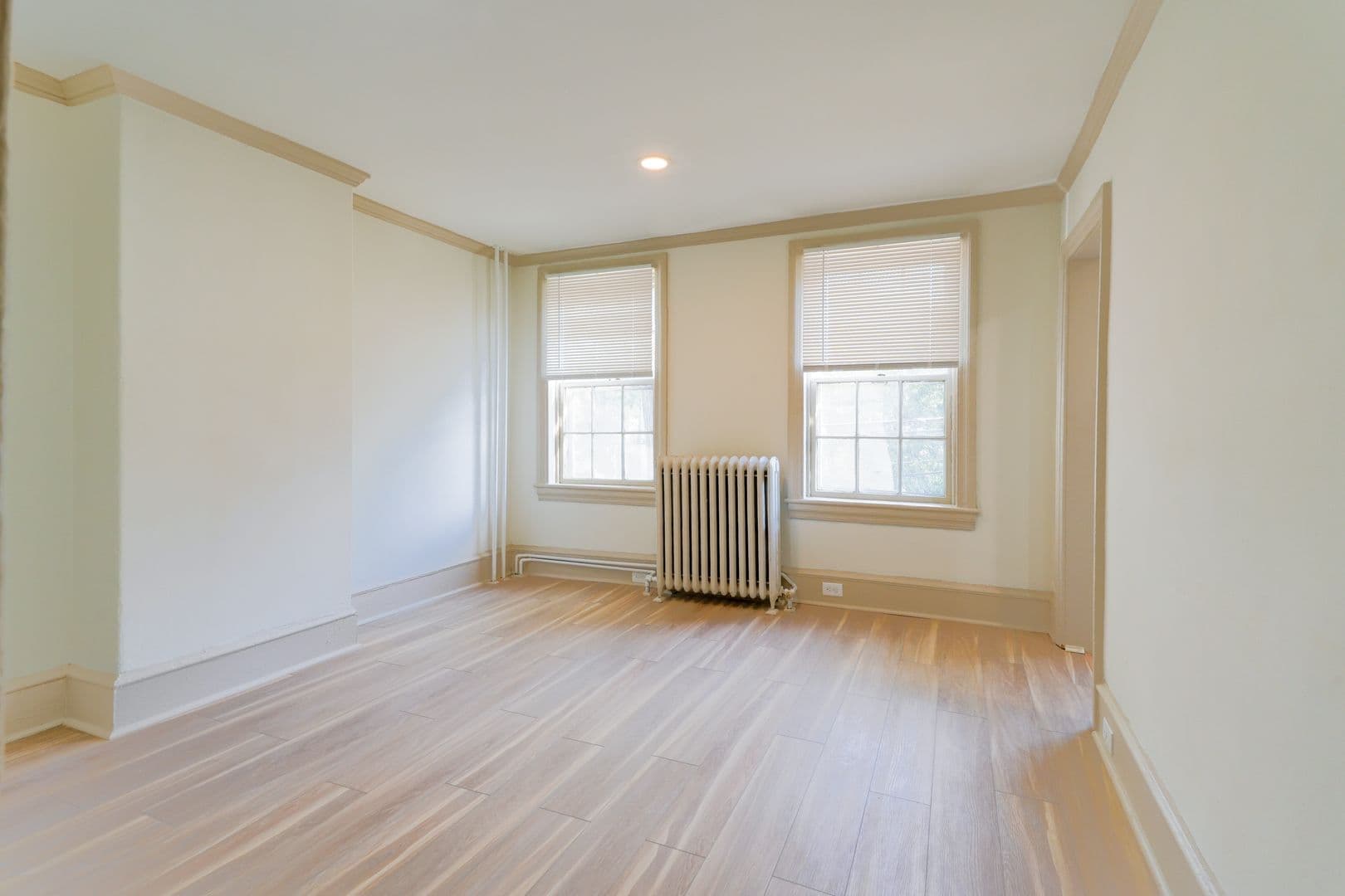 Haddonfield Apartment: 307 Kings Highway East