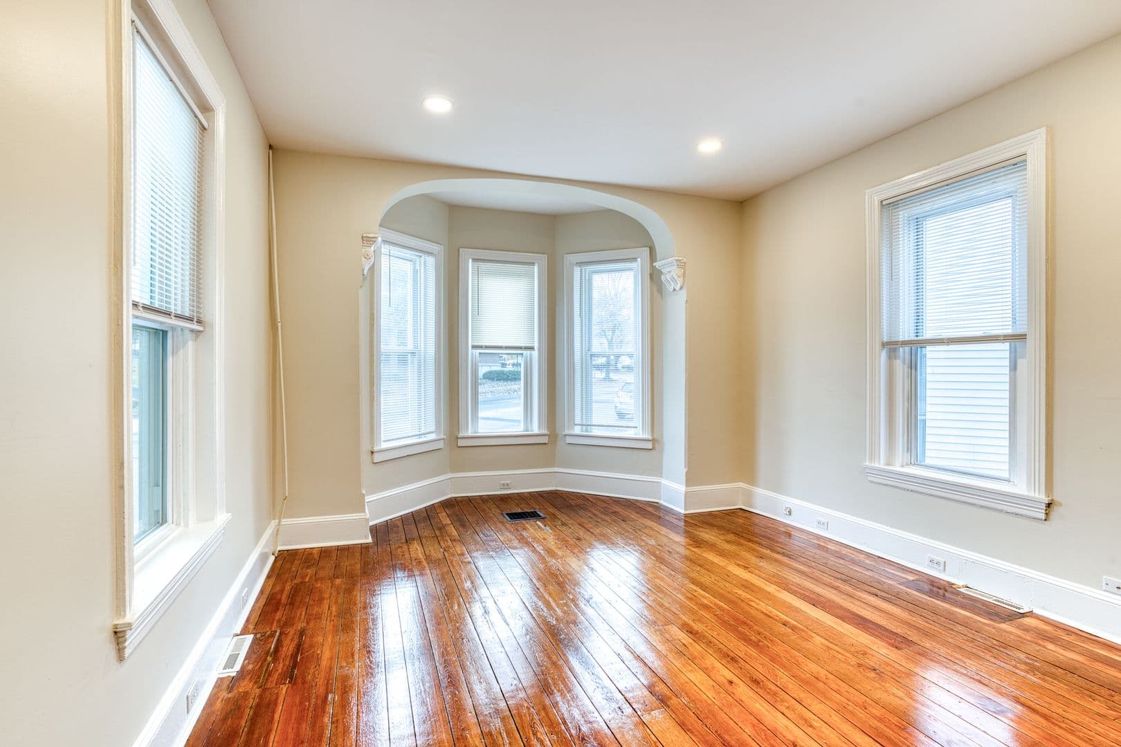 Haddonfield Apartment: 75-77 Ellis Street