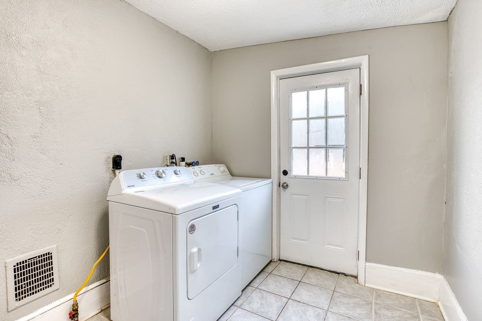 Haddonfield Apartment: 75-77 Ellis Street