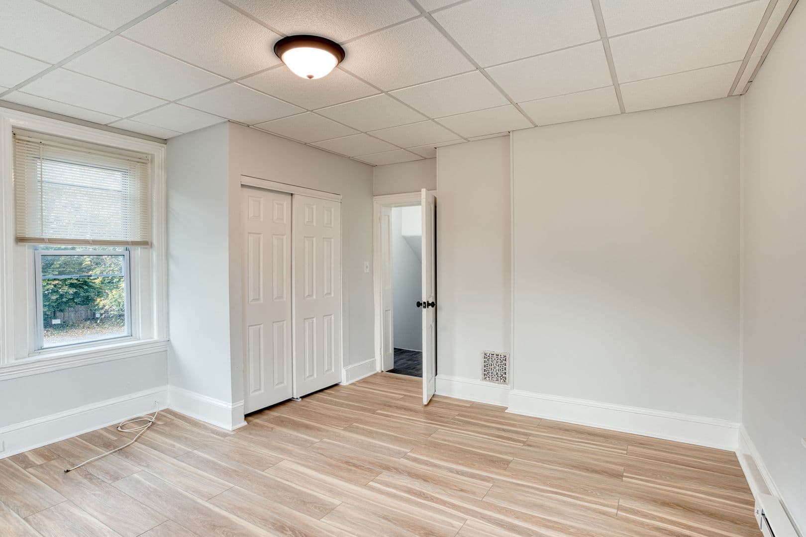 Haddonfield Apartment: 75-77 Ellis Street