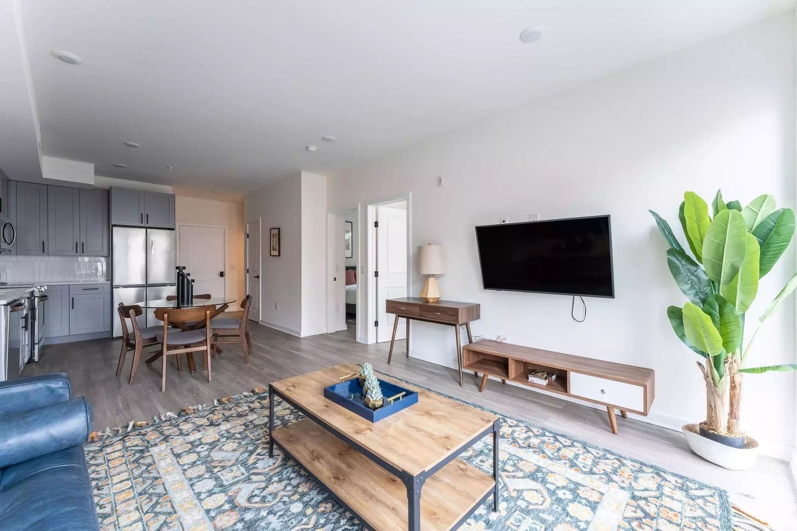 Philadelphia Apartment: 521 N 41st Street