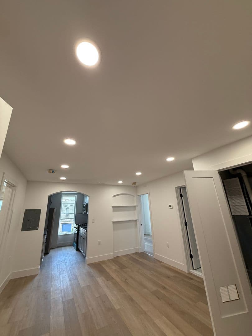 Philadelphia Apartment: 7950 Oxford Ave