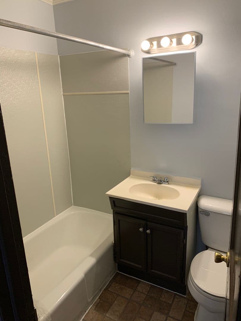 Philadelphia Apartment: 175 W Berks St